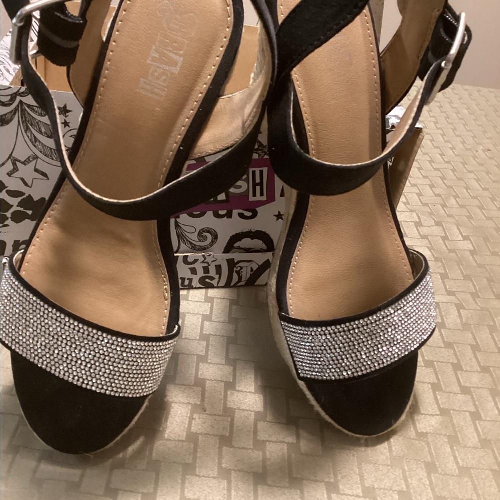 Elegant Black and Silver Women's Sandals